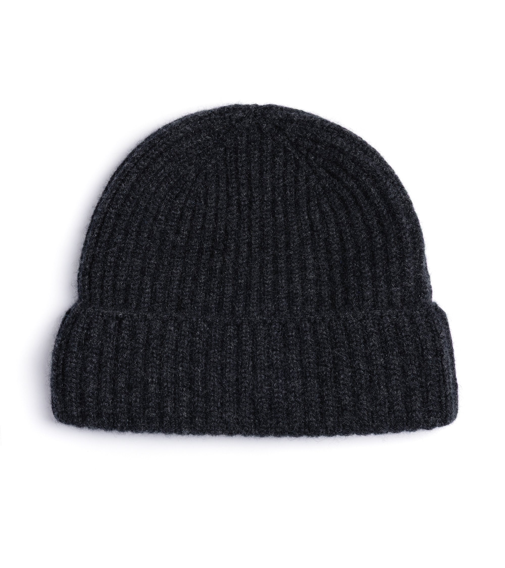 Trunk Seamless Ribbed Cashmere Beanie: Charcoal